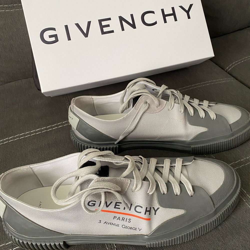 Men’s Givenchy Tennis Light Low Grey Sneakers Size 12